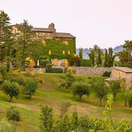 La Mita Sleeps 26 With Pool And Air Con
